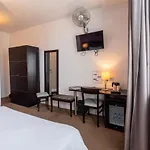 Отель Le Mondon 3*