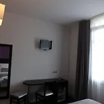 Le Mondon Отель Мец