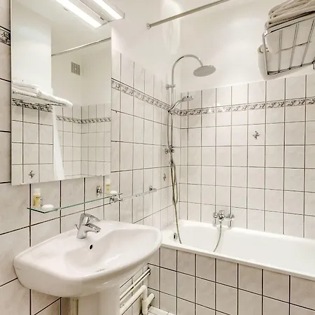 Le Mondon Hotel 3*